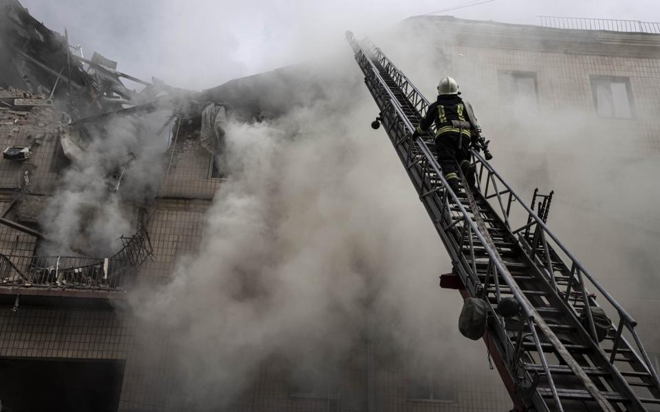 Firefighters in Kharkiv - Anadolu Agency