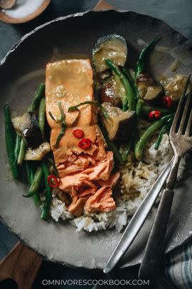 Thai-Style Salmon Curry