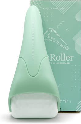 This face roller brings the ice from outside to your daily skincare routine