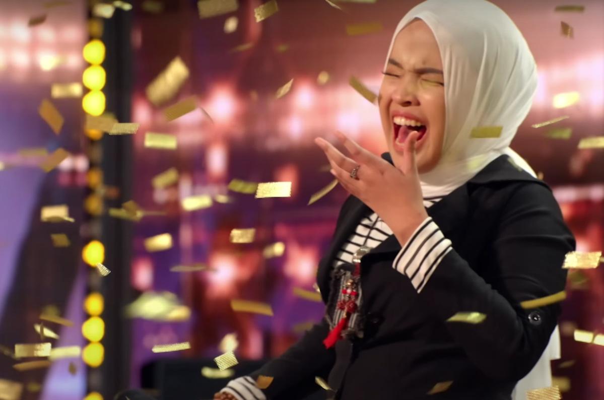 Remaja Indonesia Bersuara “Bidadari” Raih Lonceng Emas di “AGT”: Tonton