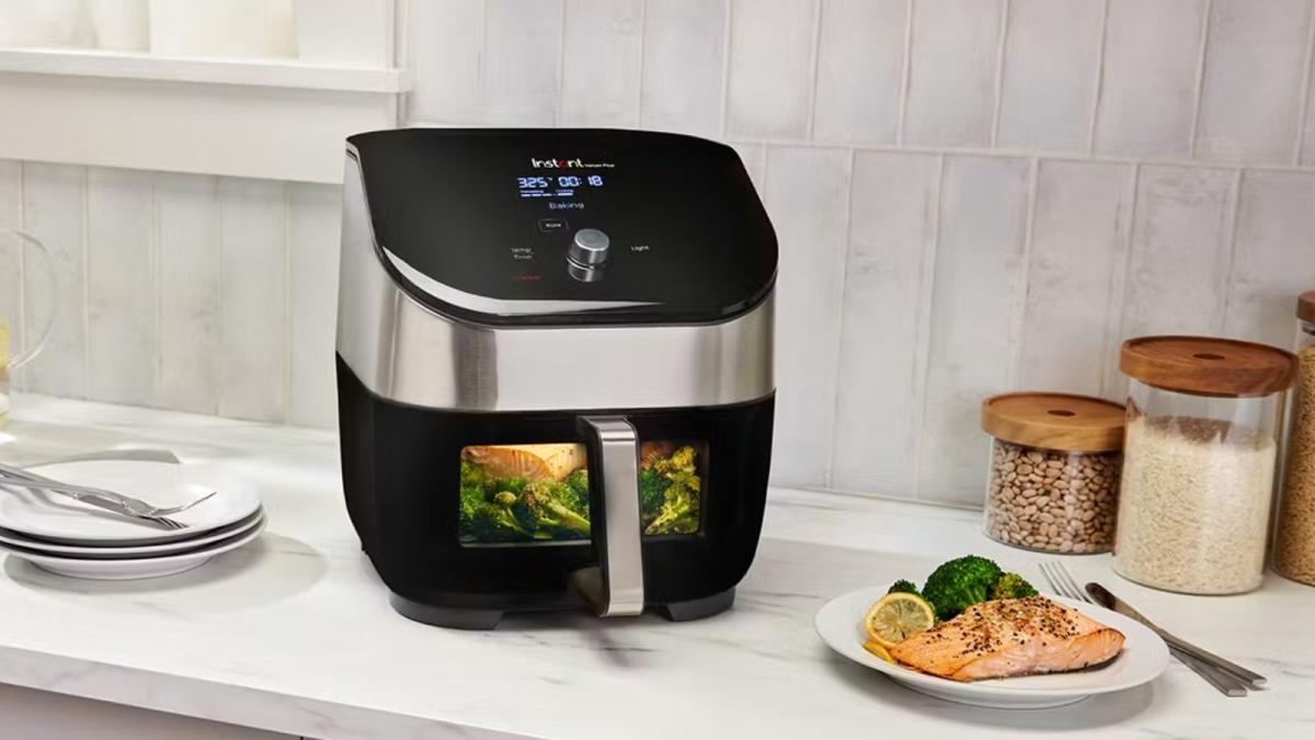 This awesome dual basket air fryer is £70 off for Black Friday — I