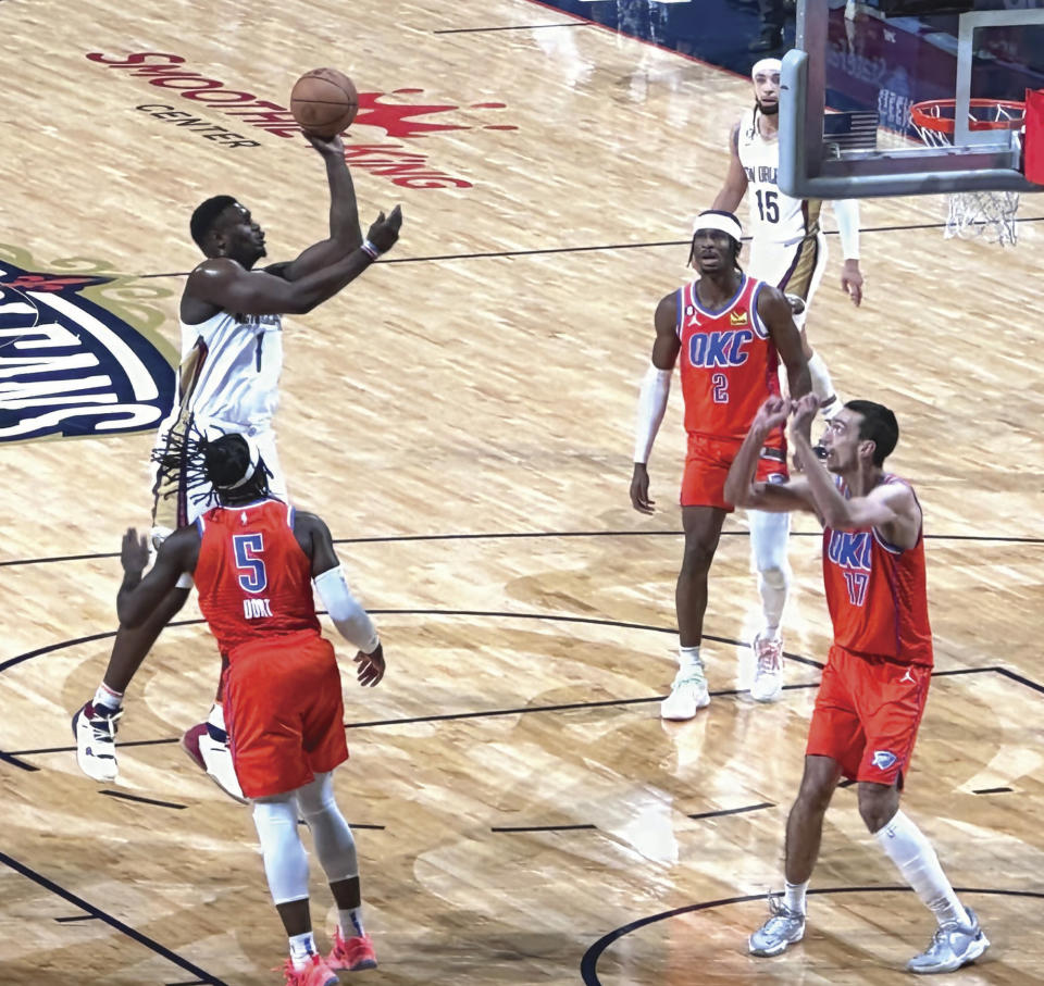 New Orleans Pelicans Forward Zion Wlliamson shoots a close basket against the Oklahoma City Thunder in an NBA basketball game in New Orleans, on Monday, Nov. 28, 2022. (Hunter Dawkins/The Gazebo Gazette via AP)