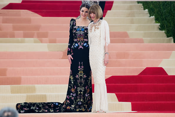 Avec une maman prêtresse de la mode comme Anna Wintour, pas de fashion faux pas pour Bee Shaffer.