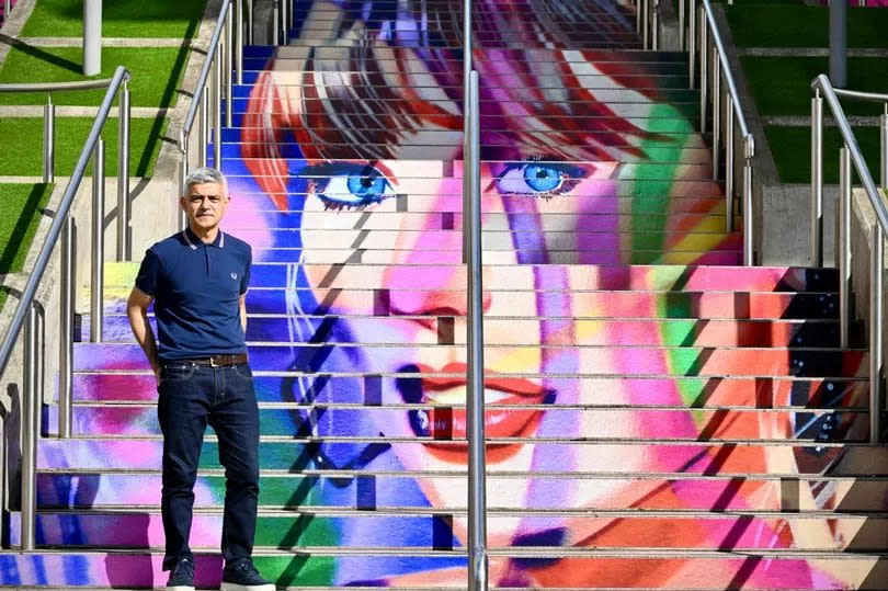 Sadiq Khan on the Swiftie Steps