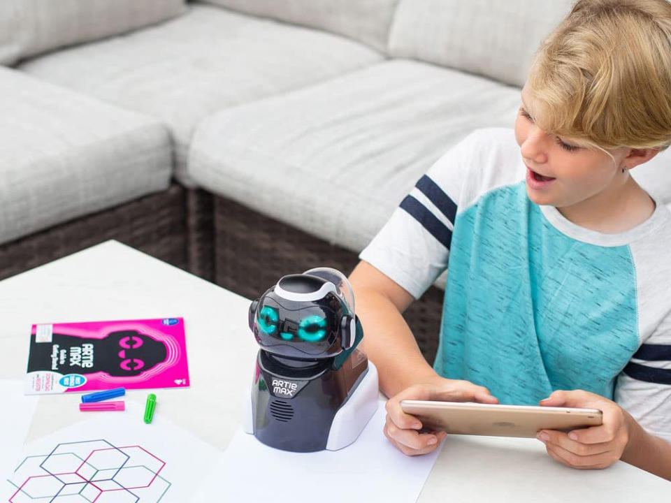 Educational Insights Artie Max Coding and Drawing Robot