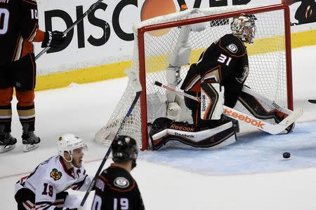 Chicago Blackhawks center Jonathan Toews (19) celebrates after scoring a goal past Anaheim Ducks goalie Frederik Andersen (31) during the third period in game five of the Western Conference Final of the 2015 Stanley Cup Playoffs at Honda Center. Mandatory Credit: Richard Mackson-USA TODAY Sports