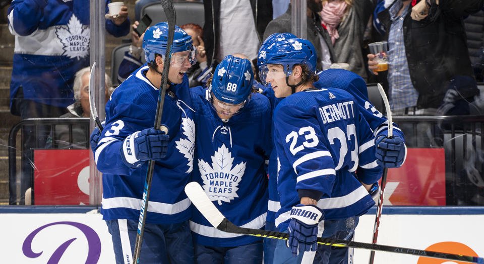 TORONTO, ON - NOVEMBER 5: William Nylander #88 of the Toronto Maple Leafs celebrates his goal against the Los Angeles Kings with teammates Justin Holl #3, Auston Matthews #34 and Travis Dermott #23 during the third period at the Scotiabank Arena on November 5, 2019 in Toronto, Ontario, Canada. (Photo by Kevin Sousa/NHLI via Getty Images)