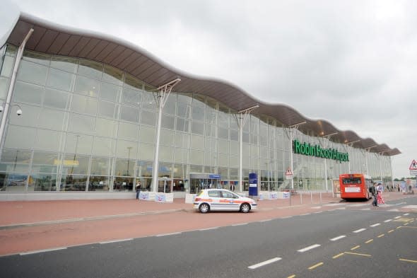 doncaster airport closed after plane's landng gear fails