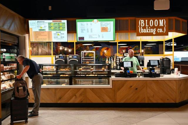 What can you get to eat at the new KCI airport terminal?