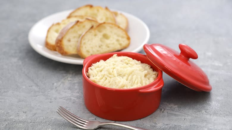 Baccalà mantecato with bread