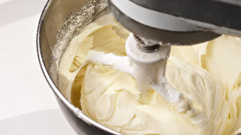 Mixing frosting in stand mixer