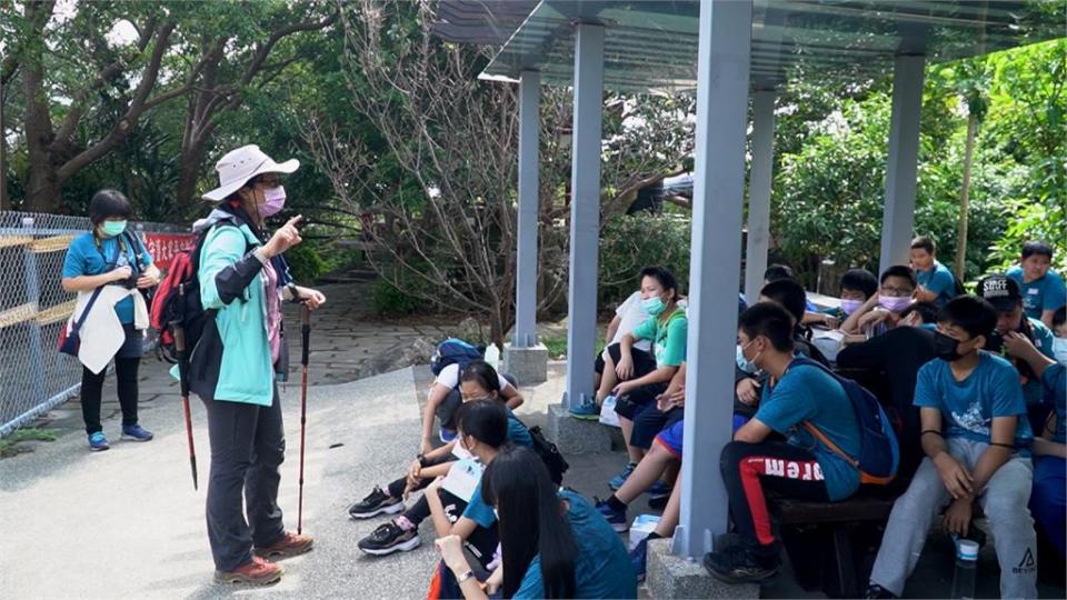 河口野學堂與閱讀觀音山　米倉國小教導學生尊重大自然.實踐戶外教學