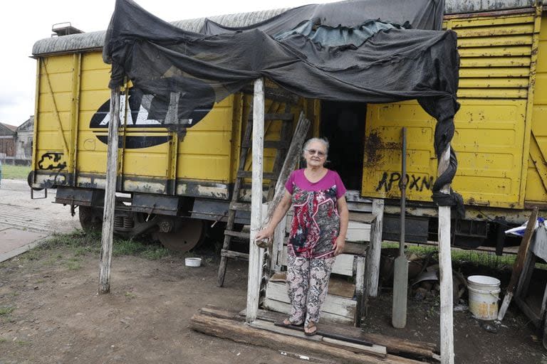 Muchos vecinos debieron ser evacuados y viven desde hace un mes en vagones del ferrocarril