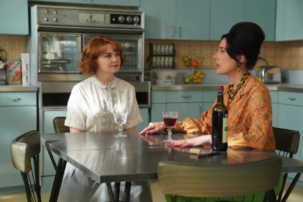 Ginnifer Goodwin portrays 1960s housewife Beth Ann in the new CBS All Access dark comedy, Why Women Kill. (Photo: CBS All Access) 