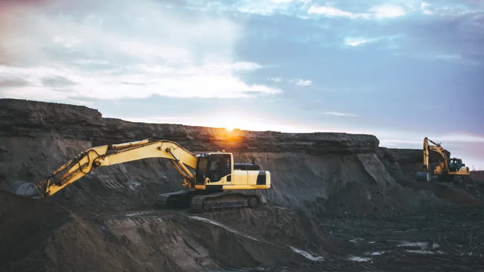 A picture containing sky, outdoor, transport, power shovel  Description automatically generated