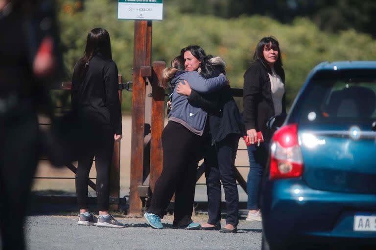 Colegas y allegados también se acercaron al cementerio