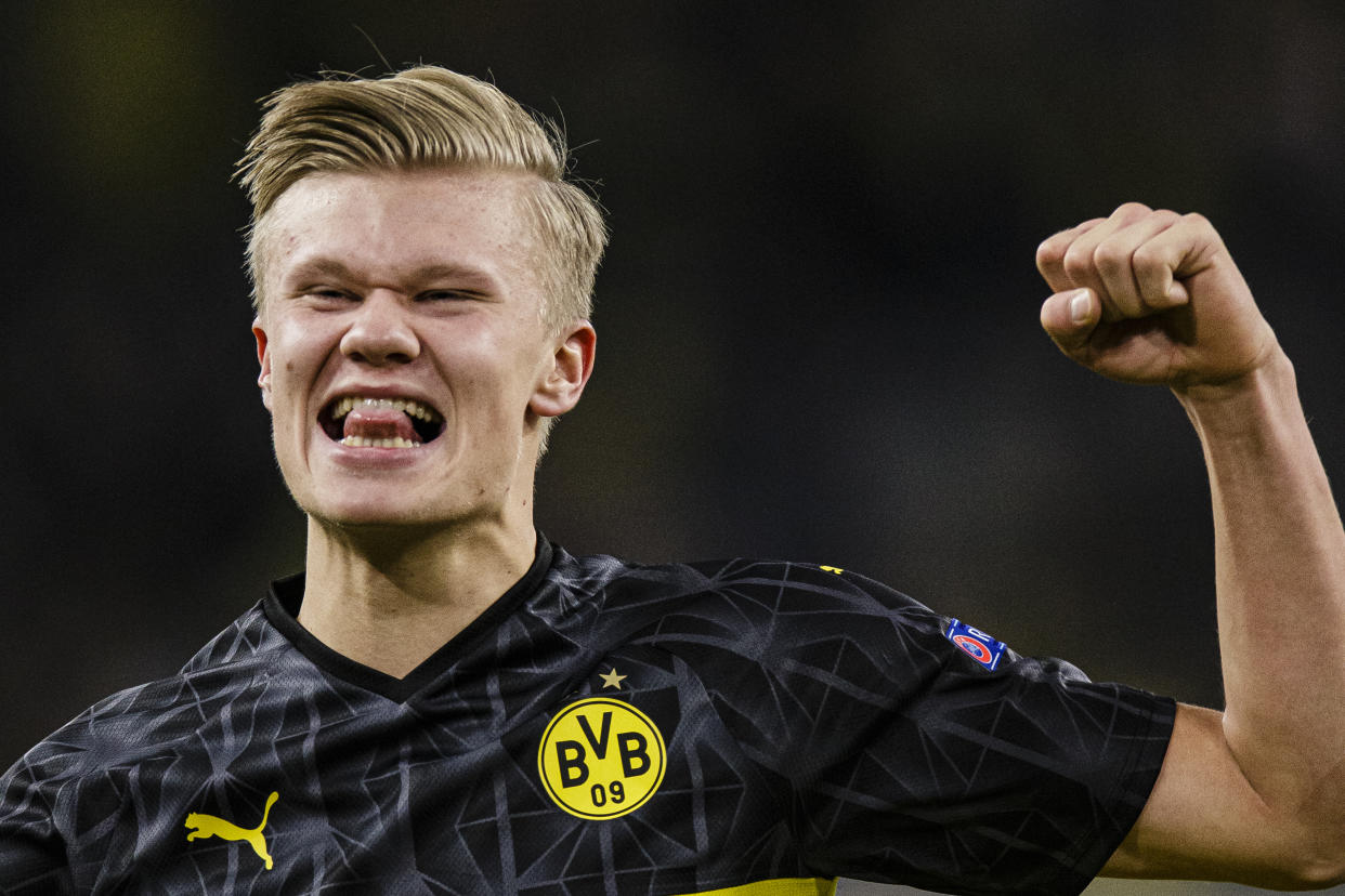 DORTMUND, GERMANY - FEBRUARY 18: Erling Haaland of Borussia Dortmund celebrates his goal during the UEFA Champions League round of 16 first leg match between Borussia Dortmund and Paris Saint-Germain at Signal Iduna Park on February 18, 2020 in Dortmund, Germany. (Photo by Ricardo Nogueira/Eurasia Sport Images/Getty Images)