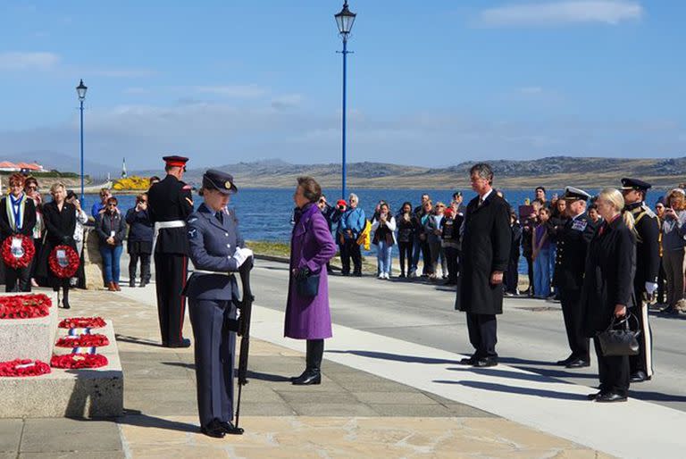 La Princesa Real visita las Islas Malvinas