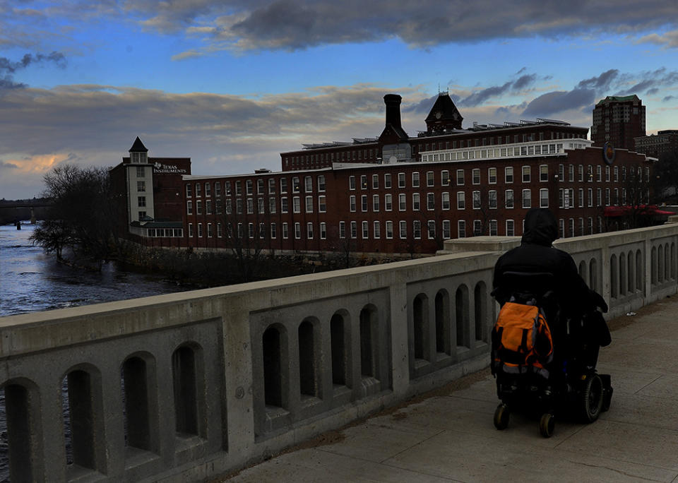 Even as Manchester reinvents itself as a “Silicon Millyard,” its school district enrolls far more poor students and English learners than is typical across New Hampshire. (Michael Williamson / The Washington Post / Getty Images)