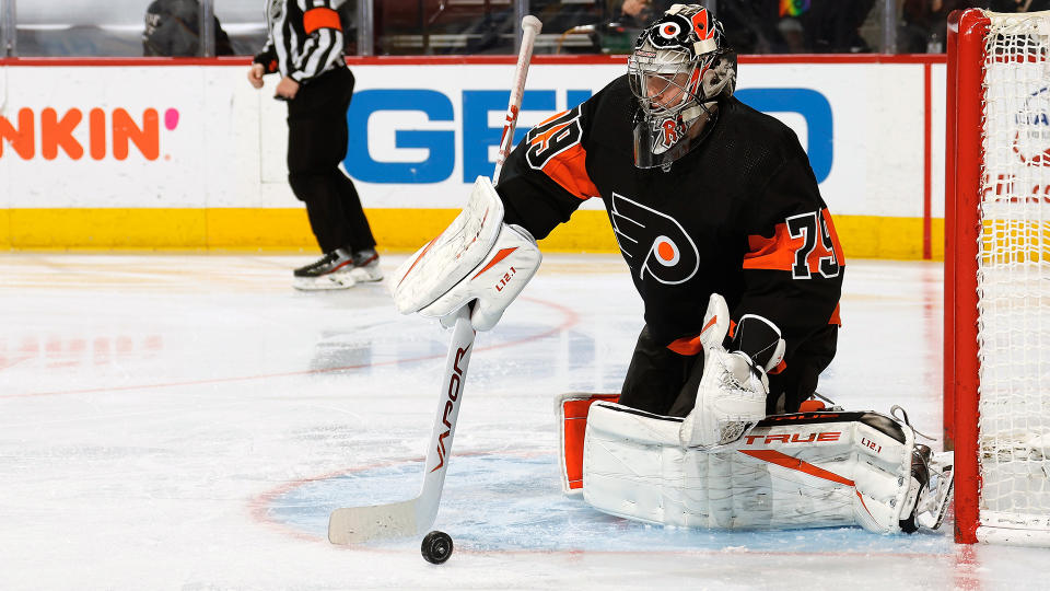 Carter Hart has signed a three-year extension with the Flyers. (Photo by Len Redkoles/NHLI via Getty Images)
