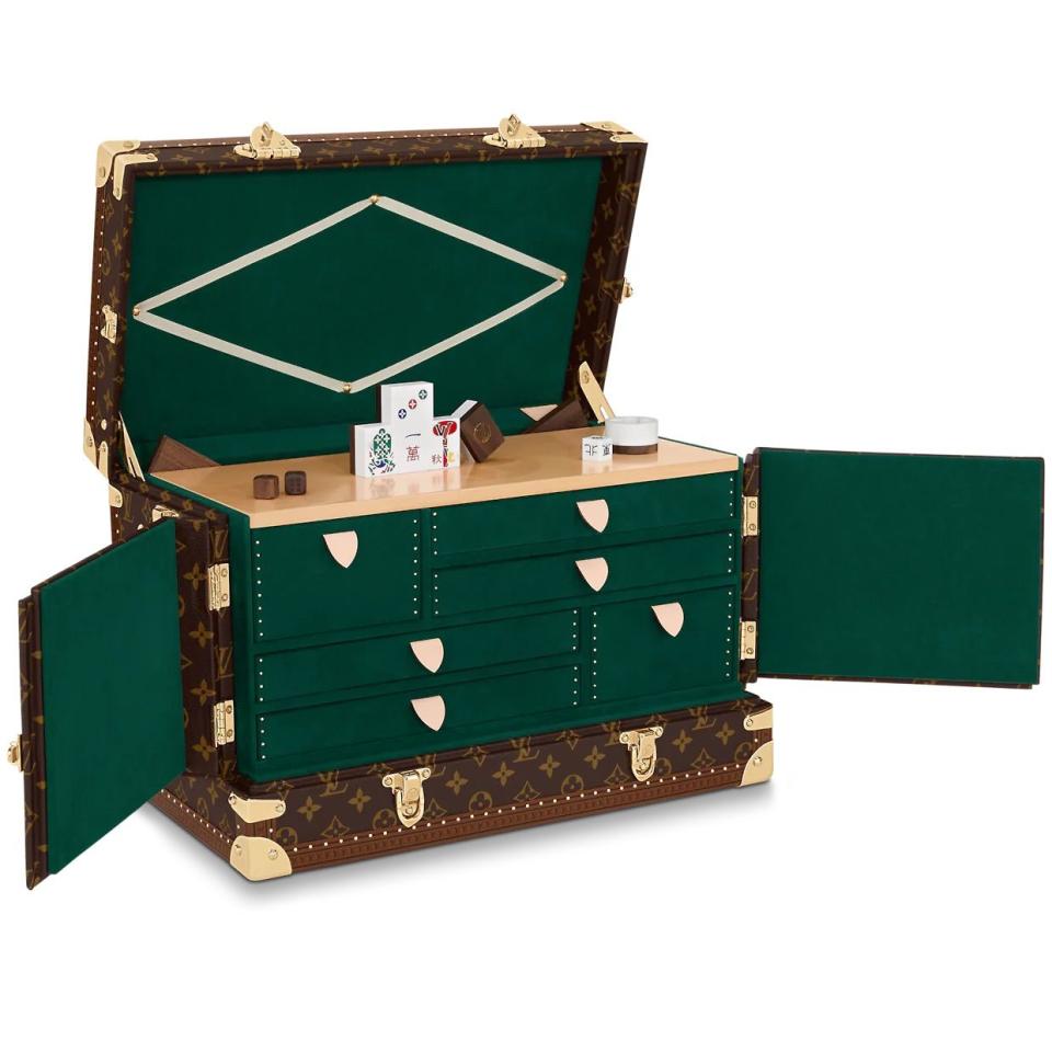 路易威登（Louis Vuitton，LV）將麻將組設計成行李箱形狀 以上 照片：路易威登