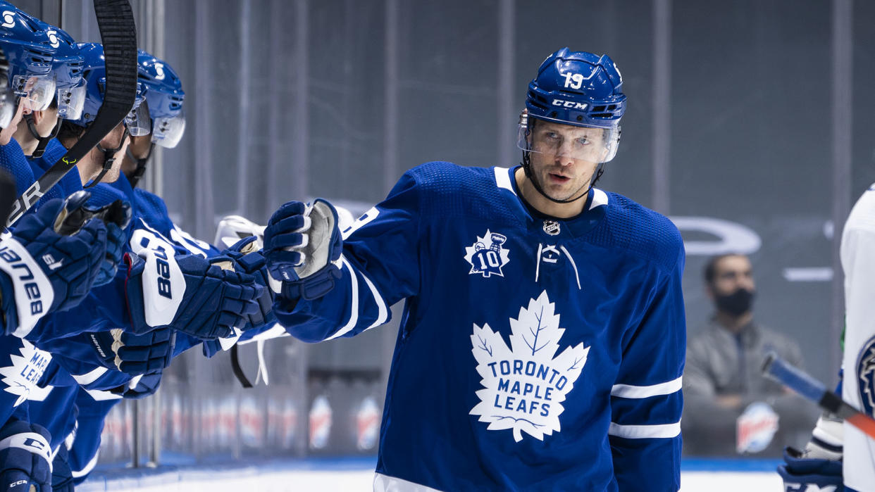 TORONTO, ON - FEBRUARY 4: Jason Spezza #19 of the Toronto Maple Leafs celebrates his second goal against the Vancouver Canucks during the second period at the Scotiabank Arena on February 4, 2021 in Toronto, Ontario, Canada. (Photo by Mark Blinch/NHLI via Getty Images)