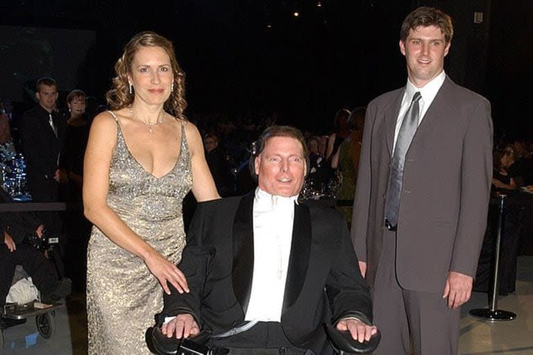 Dana y Christopher Reeve y su hijo mayor Matthew