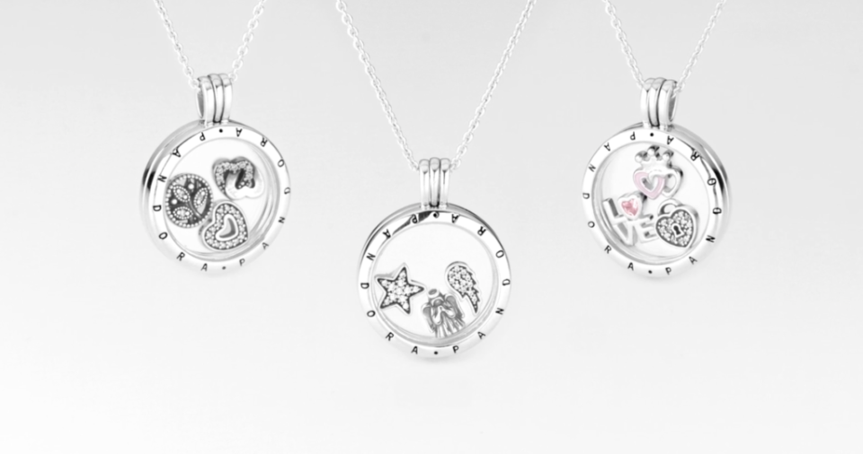 Pandora floating locket necklace