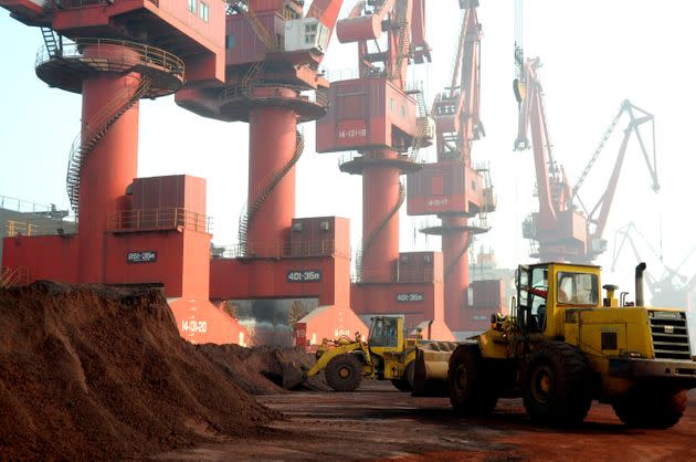 Workers transport soil containing rare earth elements for export at a port in Lianyungang, Jiangsu province, China October 31, 2010. Picture taken October 31, 2010. REUTERS/Stringer  ATTENTION EDITORS - THIS IMAGE WAS PROVIDED BY A THIRD PARTY. CHINA OUT. (Photo: China Stringer Network via Reuters)