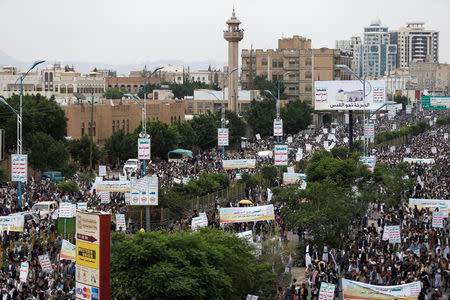 Followers of the Houthi movement attend an anti-Israeli rally to show solidarity with Al-Aqsa mosque, in Sanaa, Yemen July 21, 2017. REUTERS/Khaled Abdullah