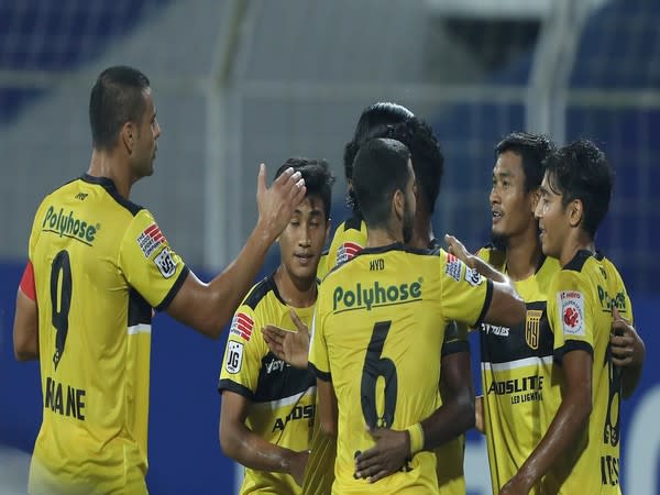 Hyderabad FC celebrate after scoring against Odisha (Photo/ Sportzpics)