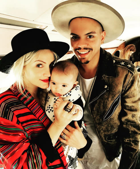 Evan Ross with wife Ashlee Simpson and their baby girl, Jagger Snow: "EVANS HEAVEN!! Photo by ERIC JOHNSON” -@realevanross (Photo: Instagram)