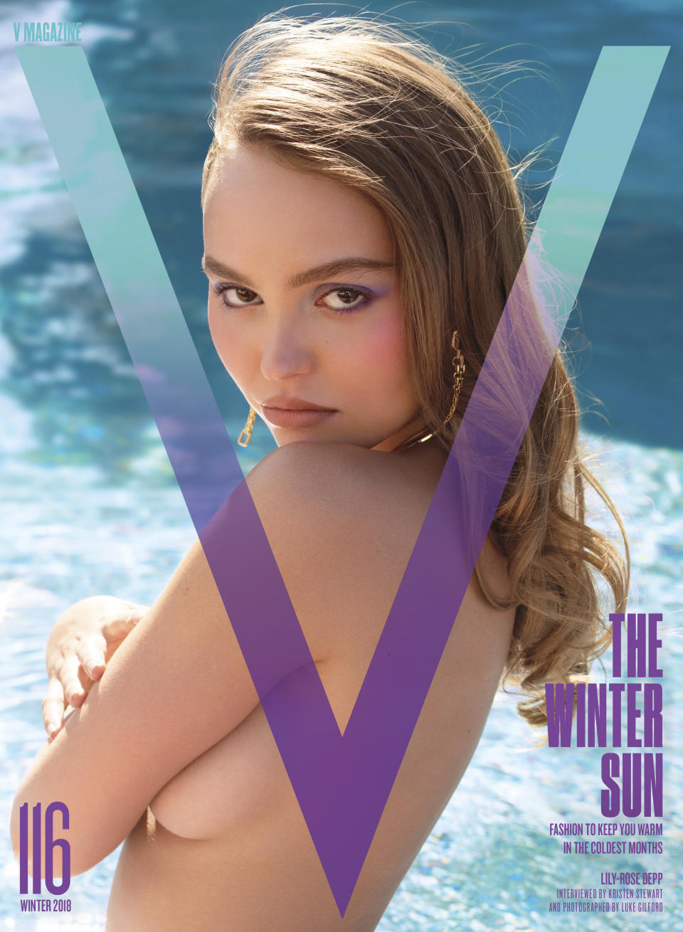 <p>Mit ihrem engelsgleichen Gesicht wirkt Lily-Rose Depp fast schon schüchtern. Doch die Tochter von Johnny Depp kann auch anders. Mit gerade mal 19 Jahren zeigte sie sich für das renommierte “V Magazine” oben ohne. (Bild: V Magazine) </p>