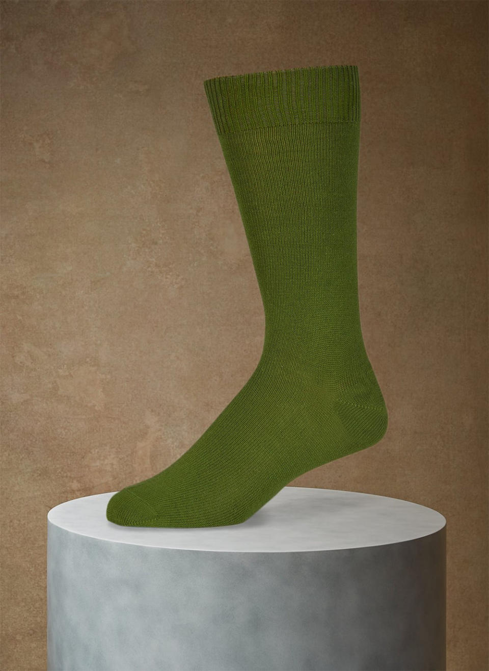 <p><a href="https://www.lorenzouomo.com/collections/luxury-giza-cotton-socks/products/egyptian-cotton-sock-in-bright-green" rel="nofollow noopener" target="_blank" data-ylk="slk:Shop Now;elm:context_link;itc:0;sec:content-canvas" class="link ">Shop Now</a></p><p>Egyptian Cotton Sock</p><p>lorenzouomo.com</p><p>$17.00</p>