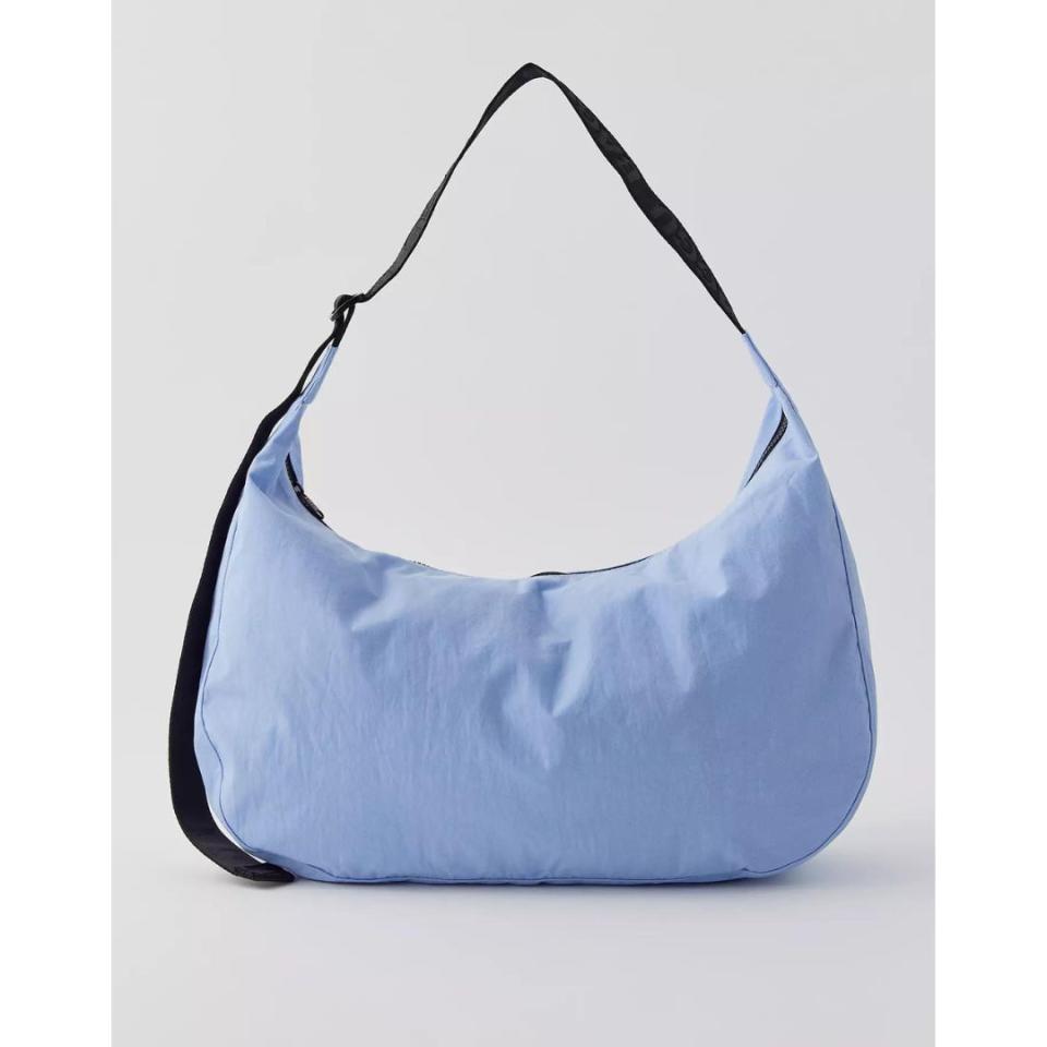 <p><a href="https://go.redirectingat.com?id=74968X1596630&url=https%3A%2F%2Fwww.urbanoutfitters.com%2Fshop%2Fbaggu-large-nylon-crescent-bag&sref=https%3A%2F%2Fwww.cosmopolitan.com%2Fstyle-beauty%2Ffashion%2Fg60308005%2Fbest-waterproof-crossbody-bags%2F" rel="nofollow noopener" target="_blank" data-ylk="slk:Shop Now;elm:context_link;itc:0;sec:content-canvas" class="link ">Shop Now</a></p><p>BAGGU Large Nylon Crescent Bag</p><p>urbanoutfitters.com</p><p>$62.00</p>