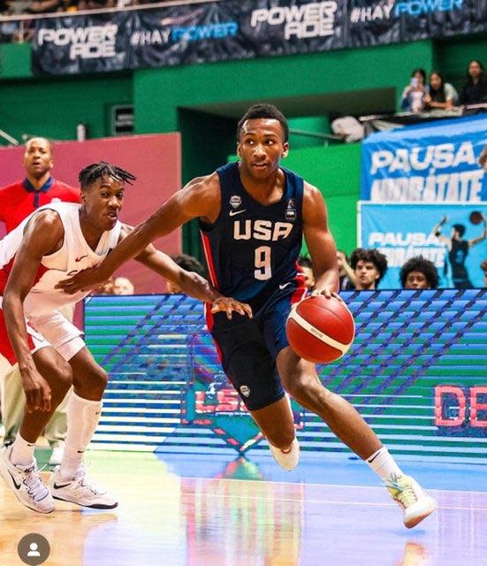 CVCA and Team USA guard Darryn Peterson drives to the hoop during the finals of the U16 Team USA championship.