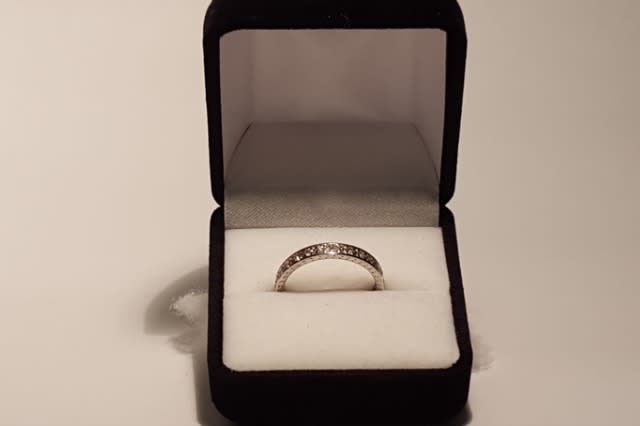 The engagement ring prize