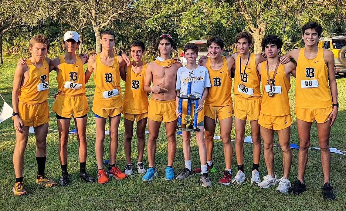 The Belen Jesuit boys’ cross-country team won the 305 Classic.