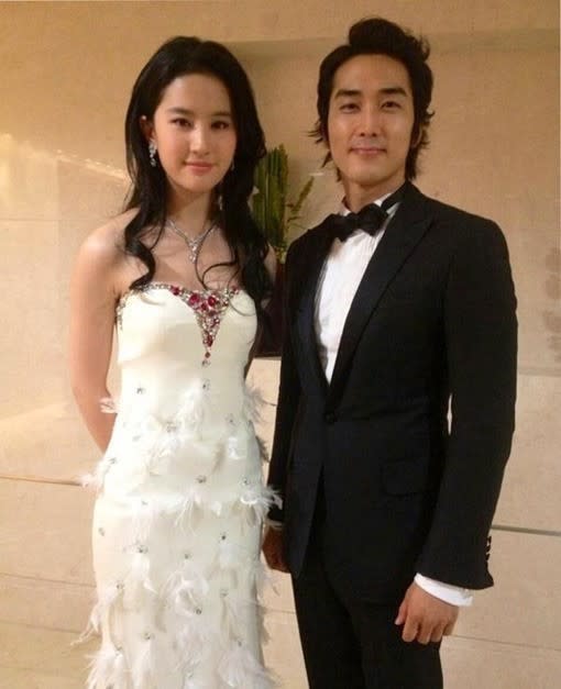 Song Seung Heon meets Liu Yi Fei