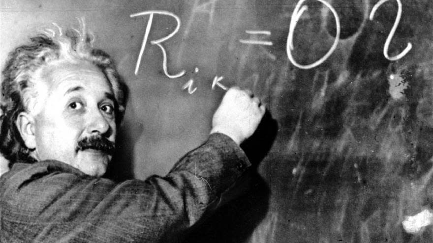 Albert Einstein enfatizaba en la creatividad y curiosidad como elementos centrales del sistema educativo