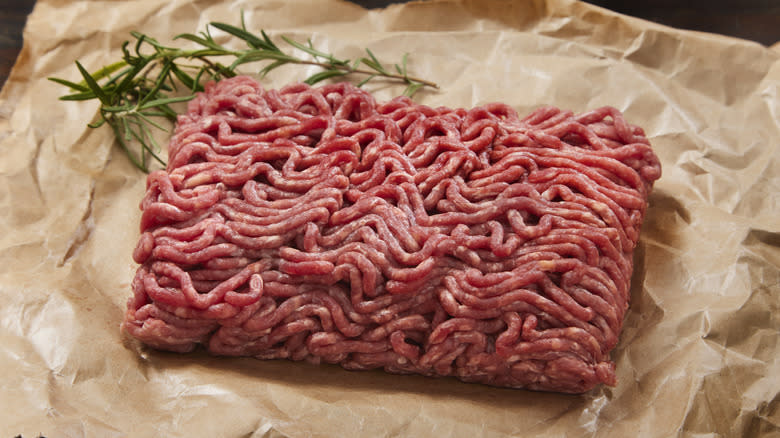 A pound of ground beef ready to cook