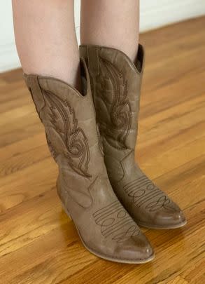 A pair of cowboy boots