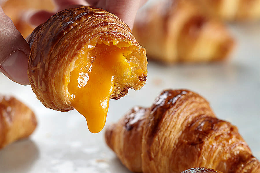 Jumping on board the salted-egg-yolk craze in Singapore, BreadTalk’s mini salted egg yolk croissants was an instant hit this year. The bread chain saw longer queues of ecstatic foodies waiting to get their hands on the delightfully flaky, ooey-gooey treats. (BreadTalk Singapore)