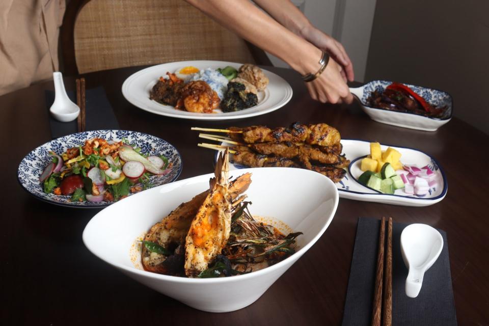 Sinpopo Brand Restaurant - Satay, Curryfish Crab, Jambu Jack Salad