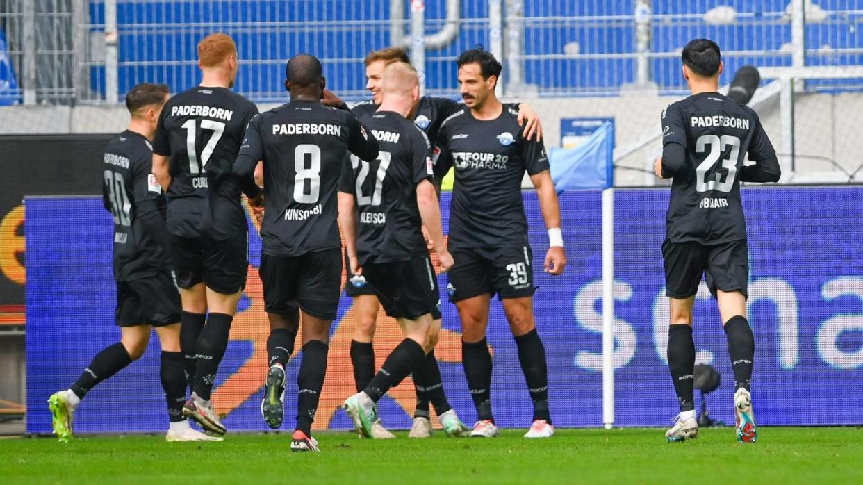 Paderborn holt Dreier gegen KSC