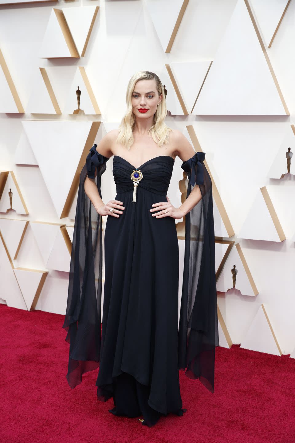 Margot Robbie in Chanel