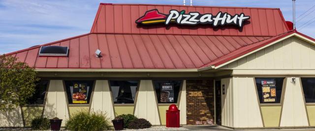 The Restaurant Chains That Have Closed the Most Locations This Year