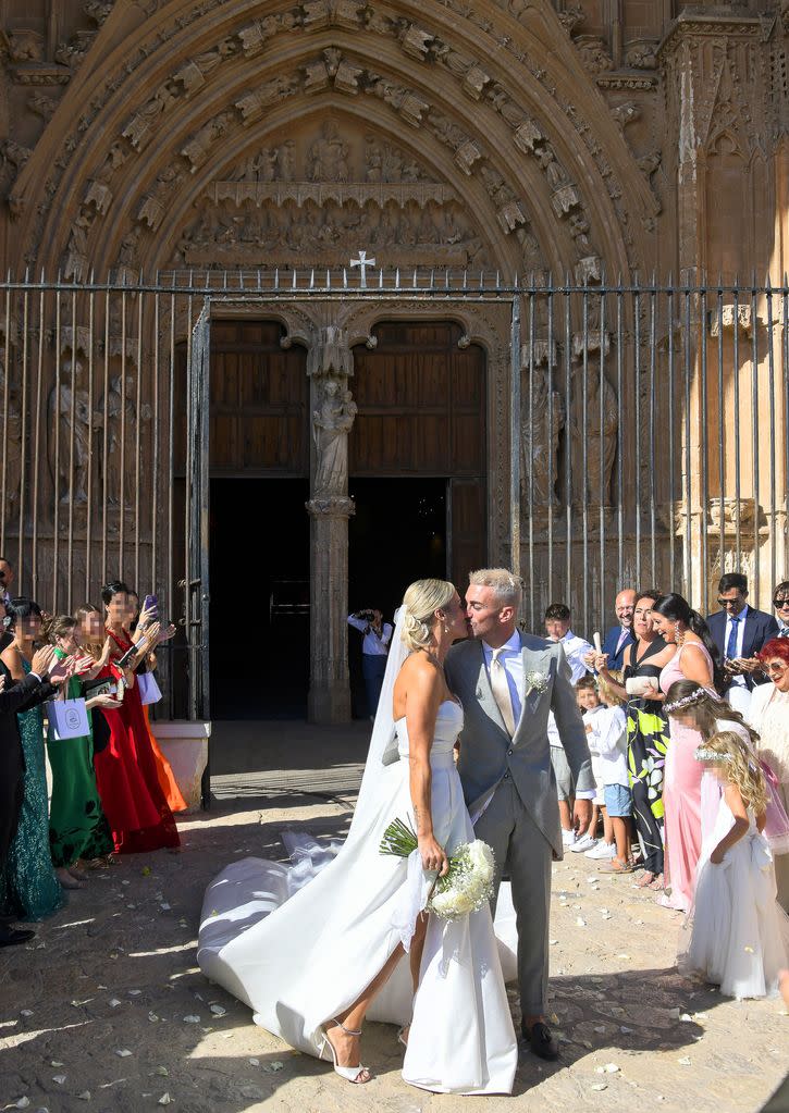 La Seu, que tiene más de 800 años de historia, ha sido el escenario donde la pareja se juraba amor eterno