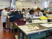 Production of leather goods in Tuscany