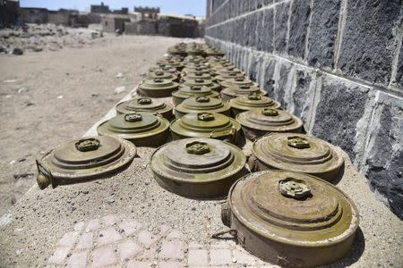 Mines are seen on Perim Island, called Mayun in Arabic, in the Bab al-Mandeb which residents said was seized from Houthi fighters by loyalist Yemeni troops and Gulf Arab forces, Yemen October 4, 2015. REUTERS/Stringer